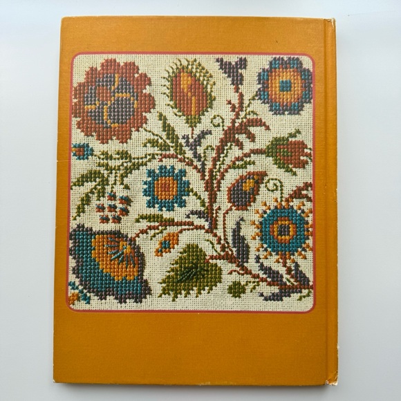 Vintage Creative Hands Volume 1 Book - Picture 3 of 14